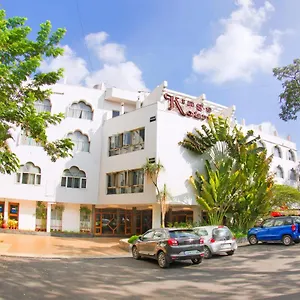 *** Hotel Maya's Kings Kourt India