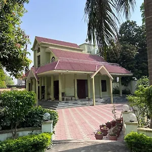 Villa Kusum India